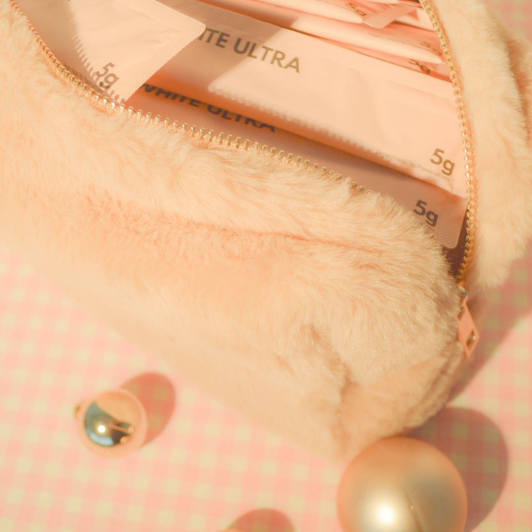 Dr Ora Christmas Pouch 🎄